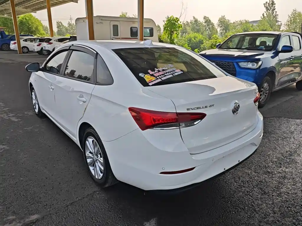 Buick Excelle 2021
