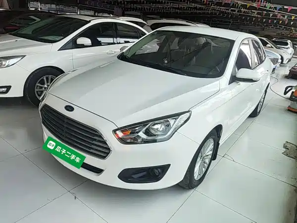 Ford Escort 2015