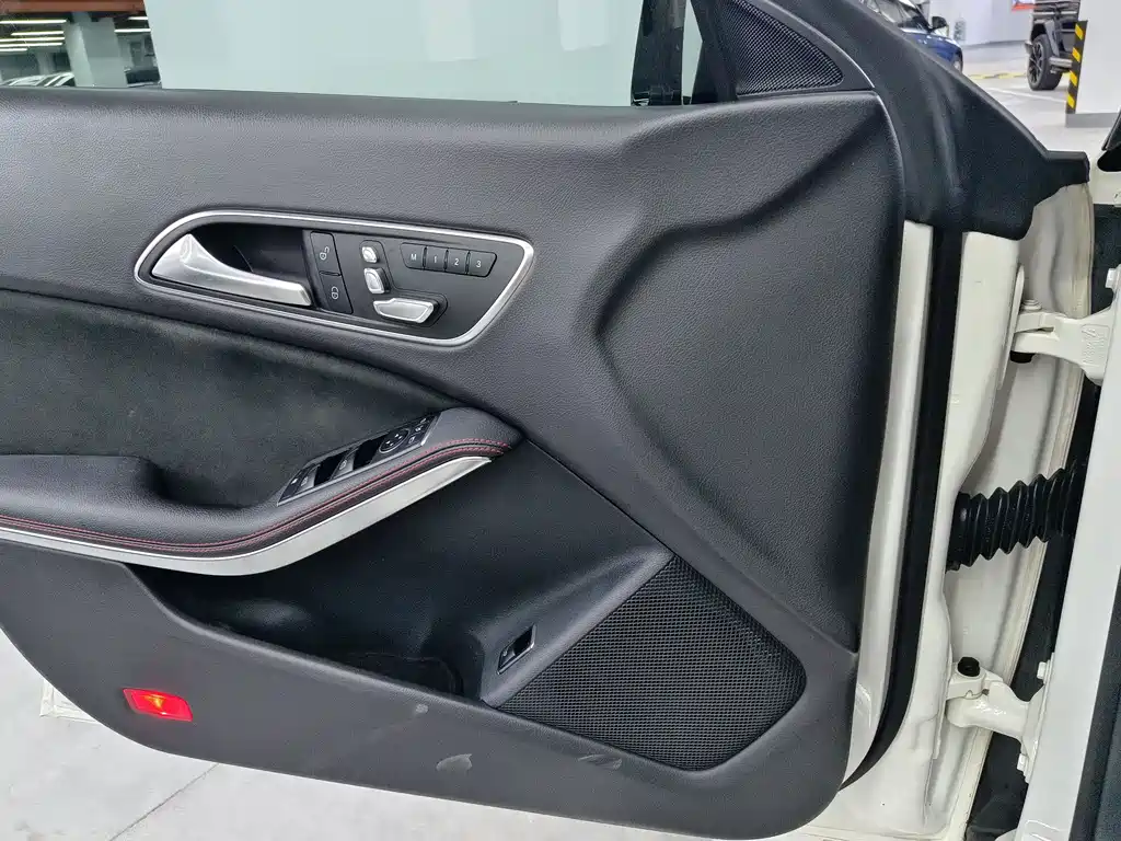 Mercedes-Benz CLA 2018 — фото 9