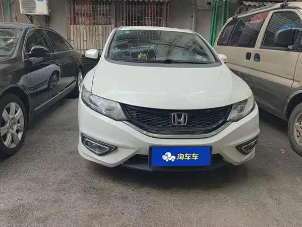 Honda Jade 2016