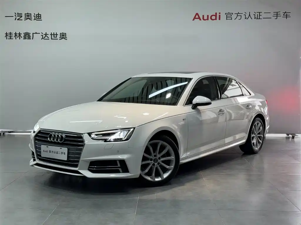 Audi A4L 2018 — фото 1