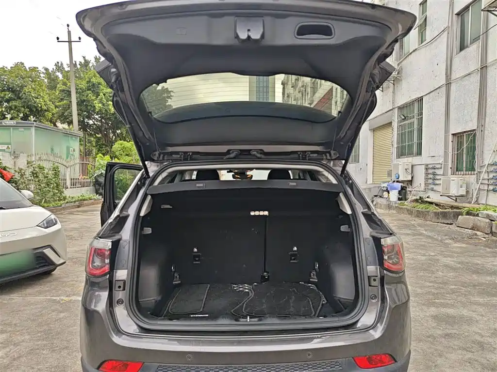 Jeep Compass 2021 — фото 15