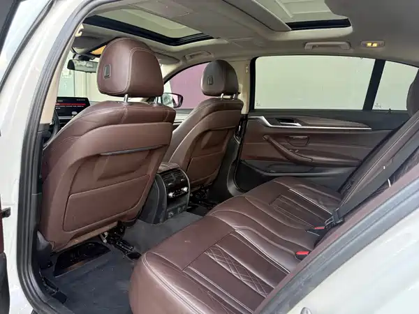 BMW 5 Series 2019