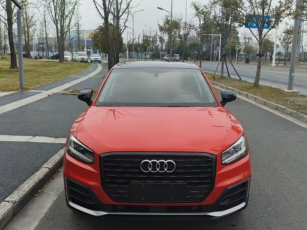 Audi Q2L 2020 — фото 2