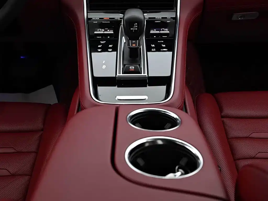 Porsche Panamera 2021 — фото 13