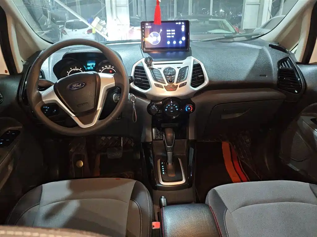 Ford Ecosport 2016 — фото 10