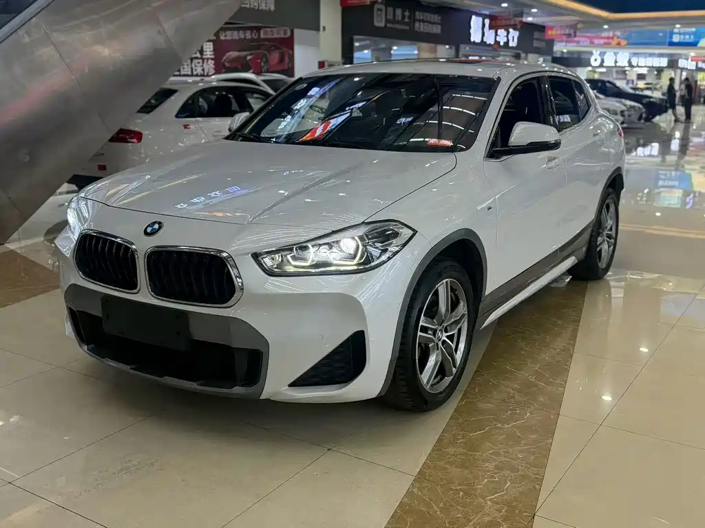 BMW X2 2020 — фото 1