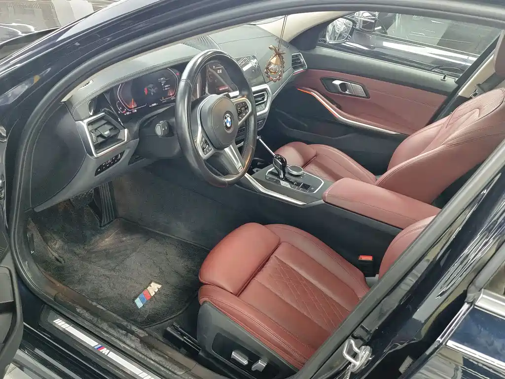 BMW 3 Series 2022 — фото 13