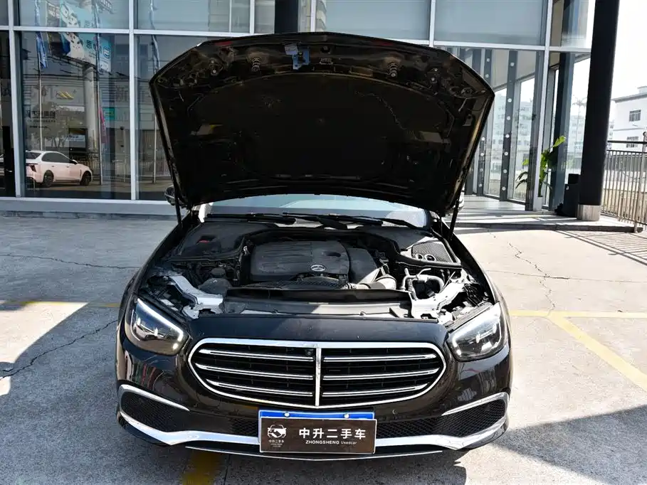 Mercedes-Benz E-Class 2023