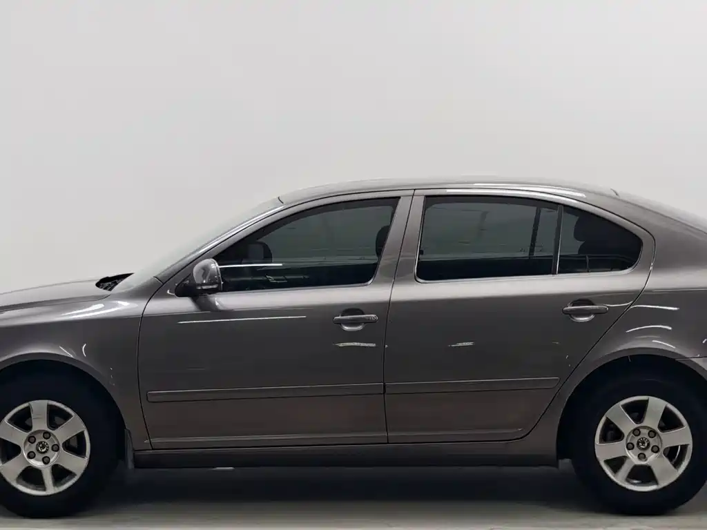 Skoda Octavia 2013 — фото 7