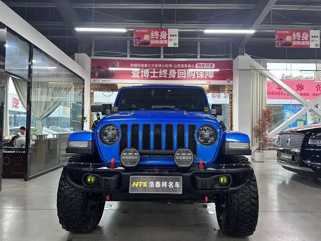 Jeep Wrangler 2021 — фото 2