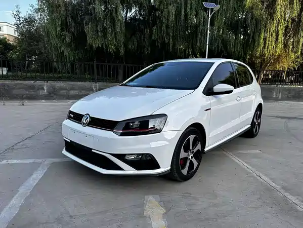 Volkswagen Polo 2016