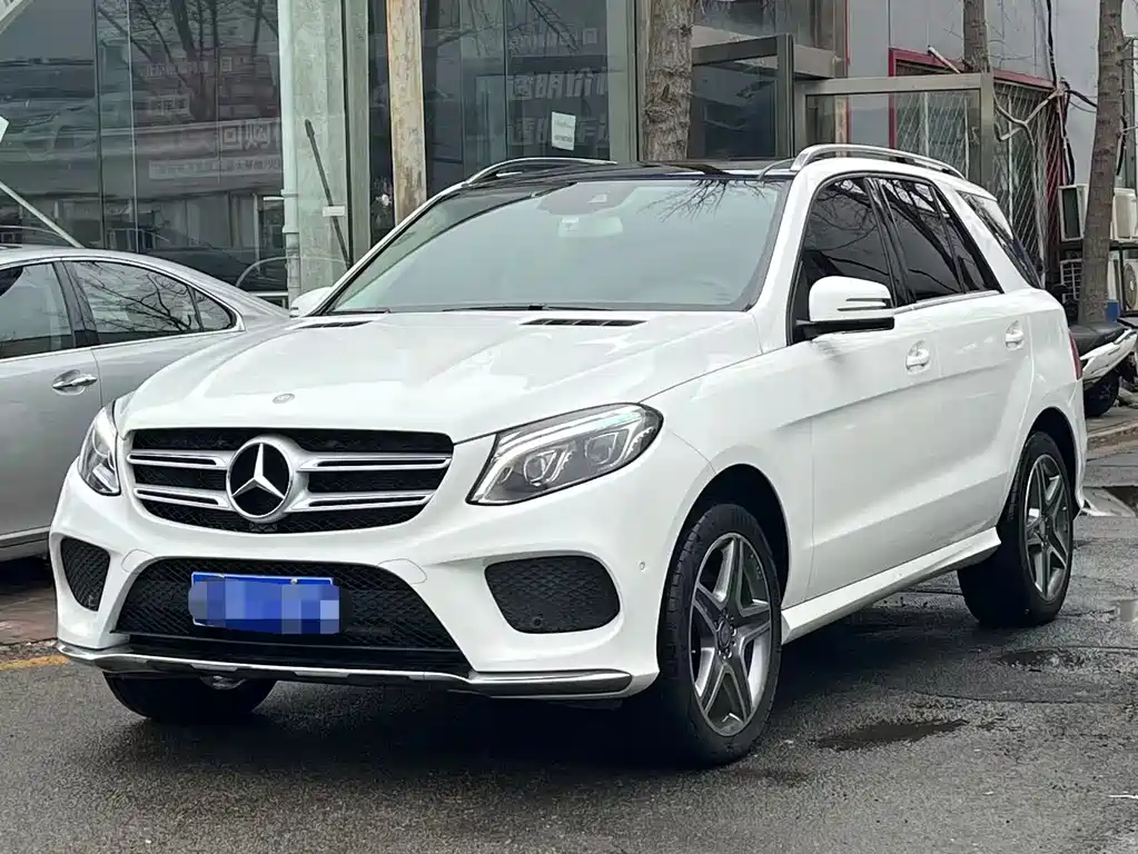 Mercedes-Benz GLE 2016