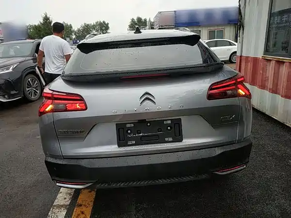 Citroën Versailles C5 X 2022