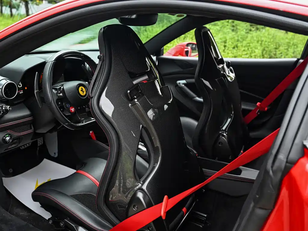 Ferrari F8 2022 — фото 10