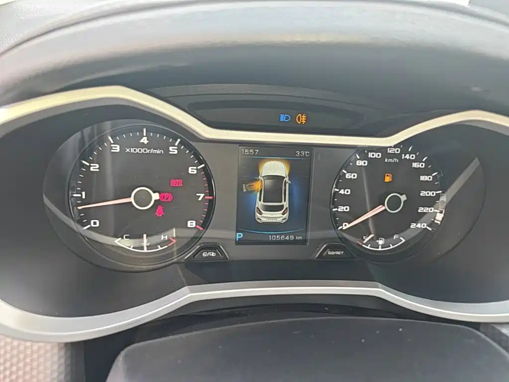 Geely Emgrand GS 2016 — фото 12