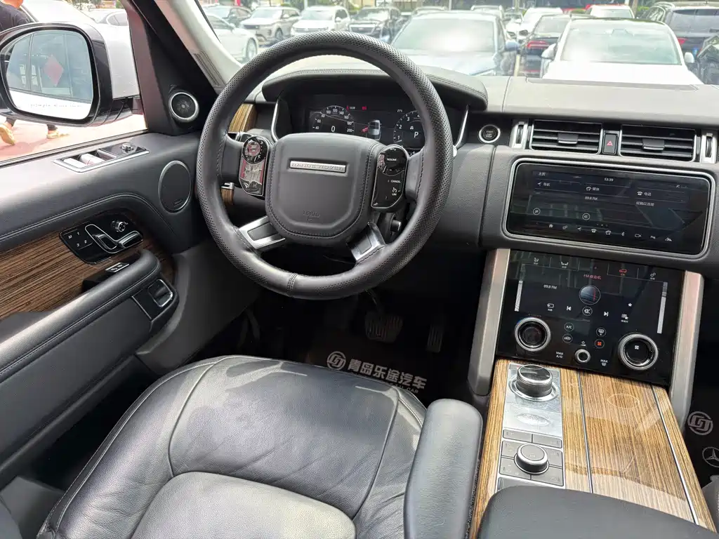 Land Rover Range Rover 2018 — фото 13