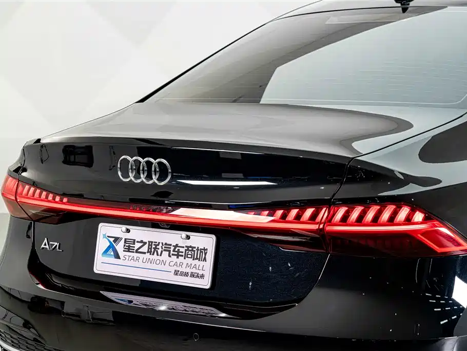 Audi A7L 2025 — фото 8