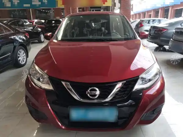Nissan Tiida 2016