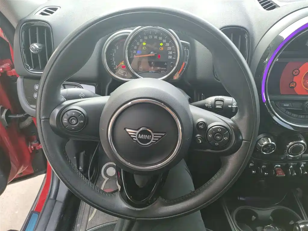 MINI Countryman 2020 — фото 11