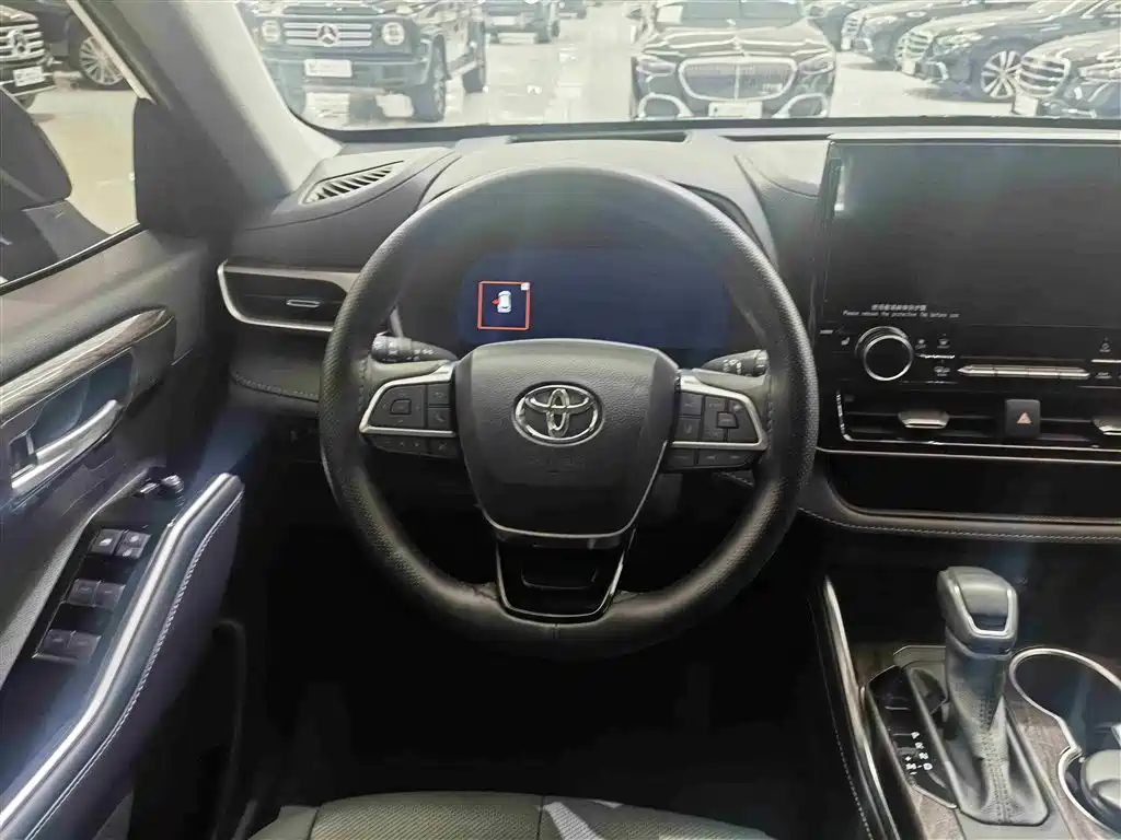 Toyota Highlander 2025 — фото 15
