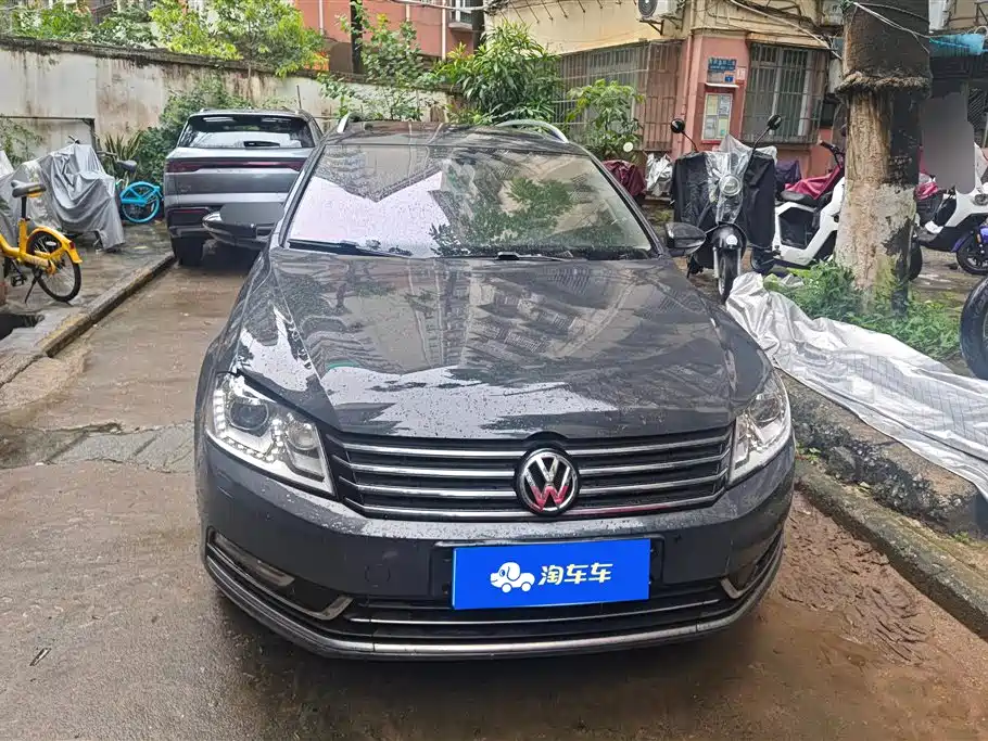 Volkswagen Magotan 2013