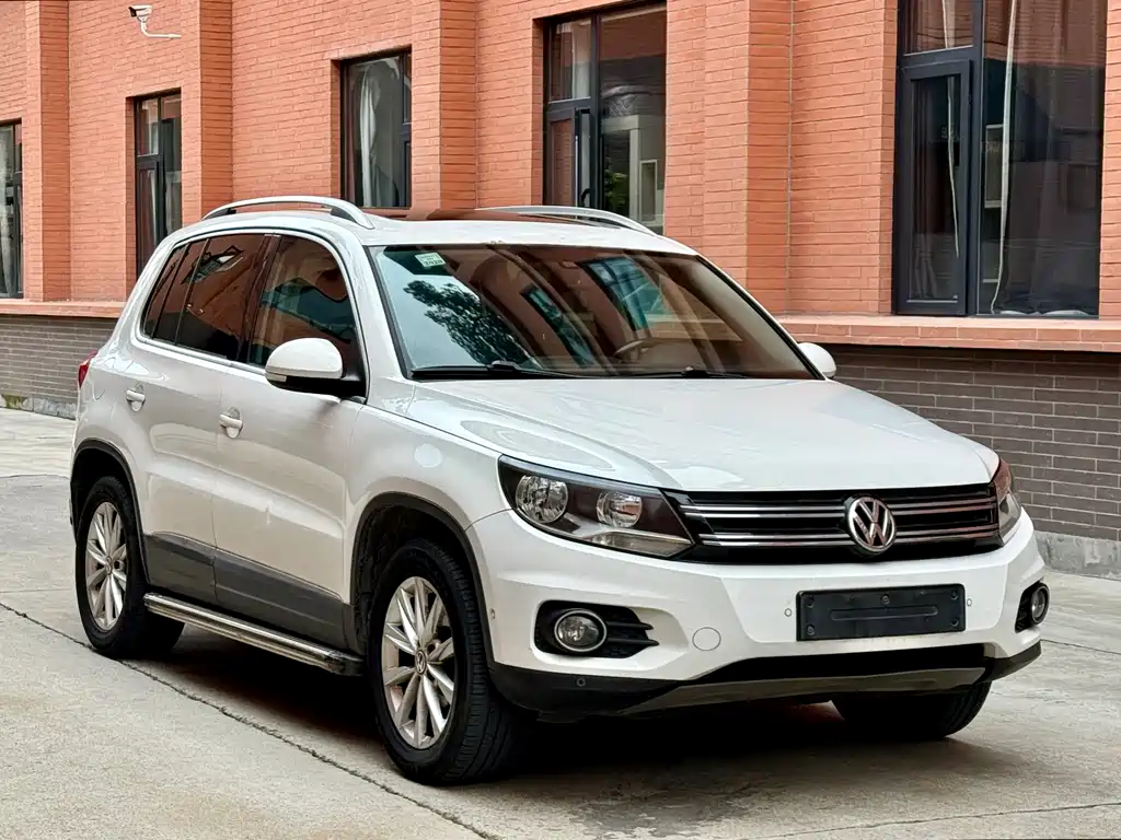 Volkswagen Tiguan 2012 — фото 3