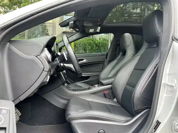 Mercedes-Benz CLA 2015