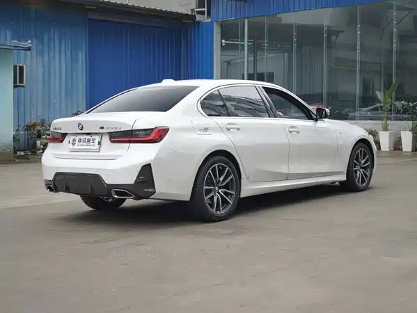 BMW 3 Series 2023