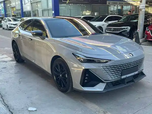 Changan UNI-V 2022