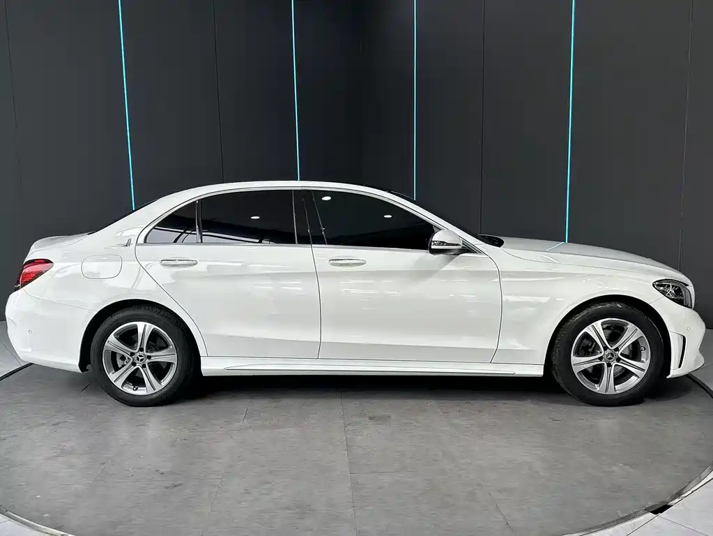 Mercedes-Benz C-Class 2021 — фото 5