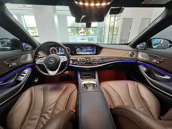 Mercedes-Benz S-Class 2020