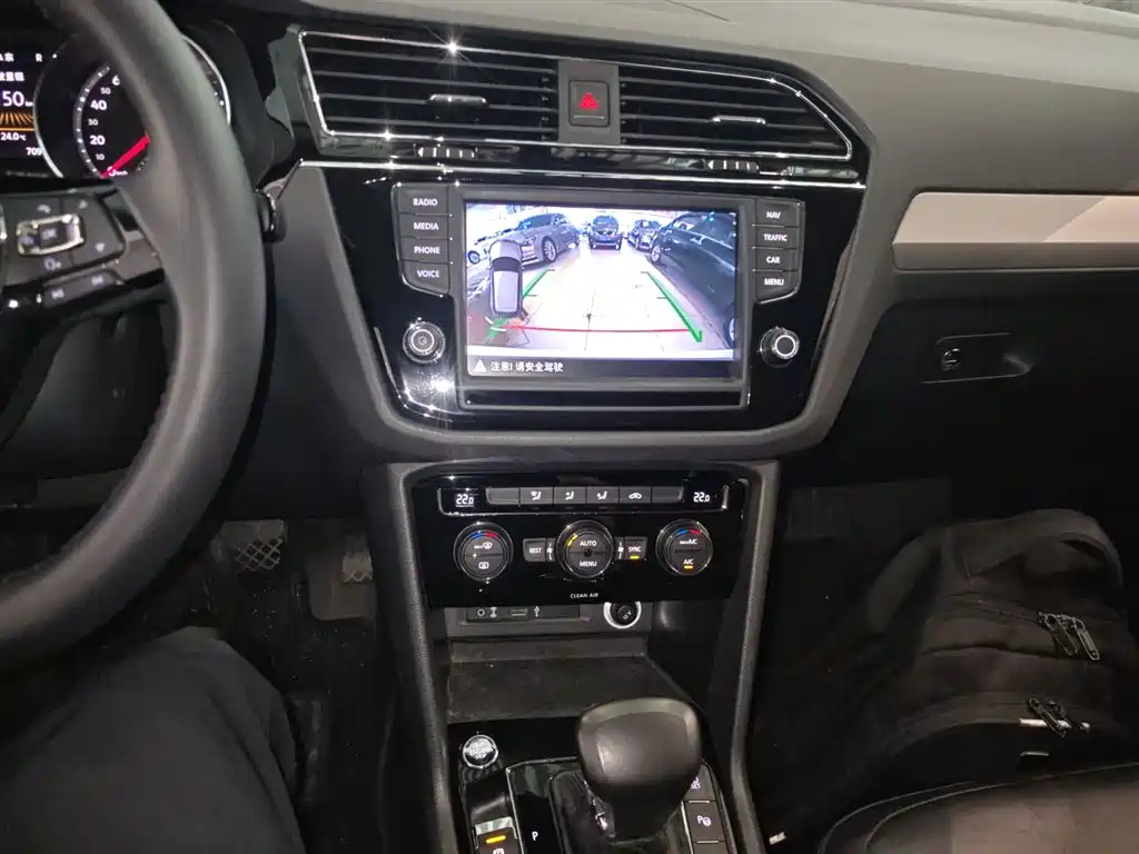 Volkswagen Tiguan L 2018 — фото 13