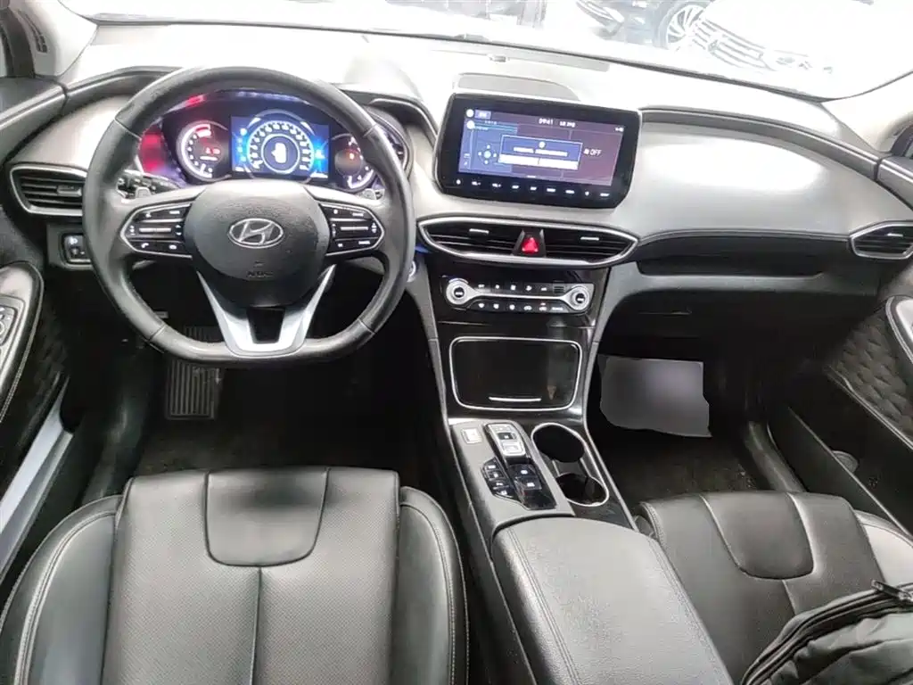 Hyundai Santa Fe 2021 — фото 10