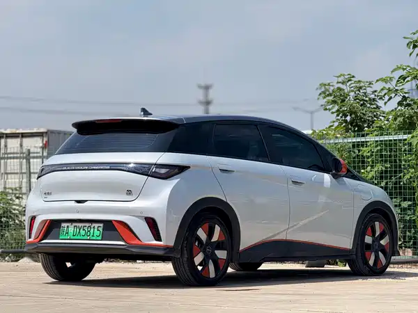 BYD Dolphin 2022