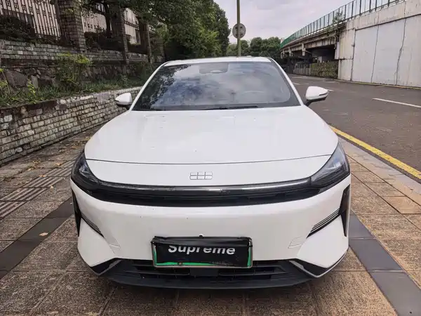 Geely Galaxy L6 2024