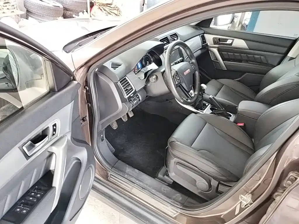 Haval H2 2015 — фото 16