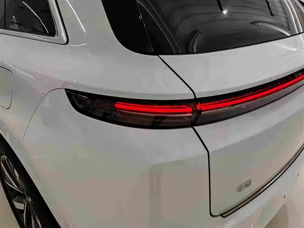 Li Auto L7 2023
