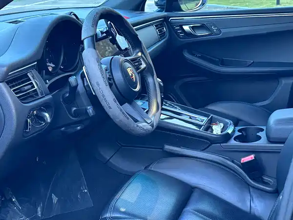 Porsche Macan 2023