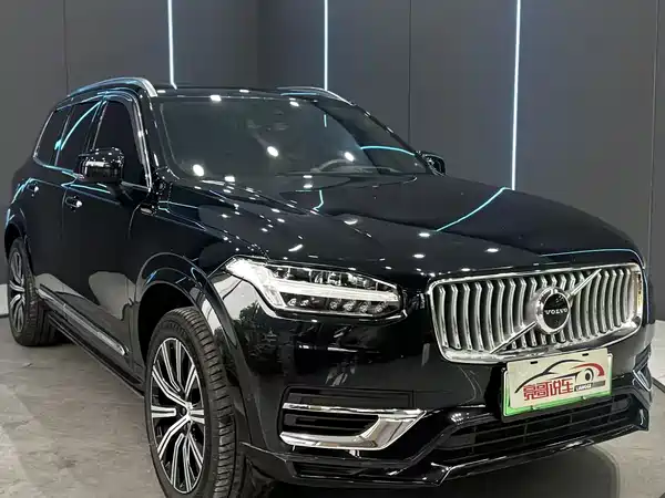 Volvo XC90 Plug-In Hybrid 2023