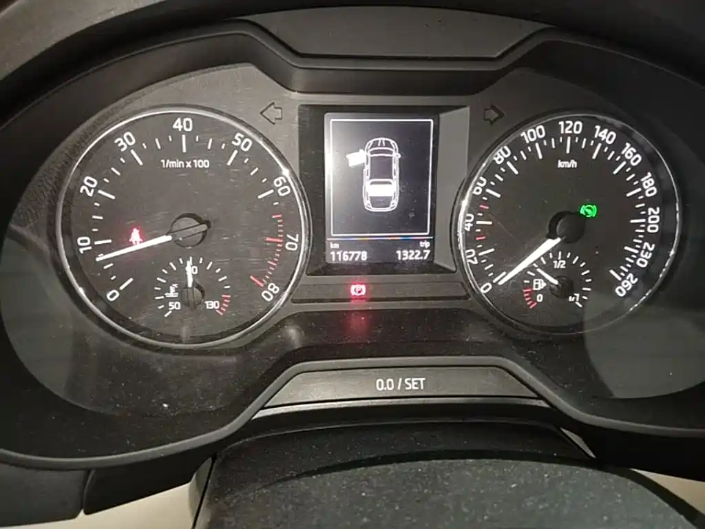 Skoda Octavia 2016 — фото 12