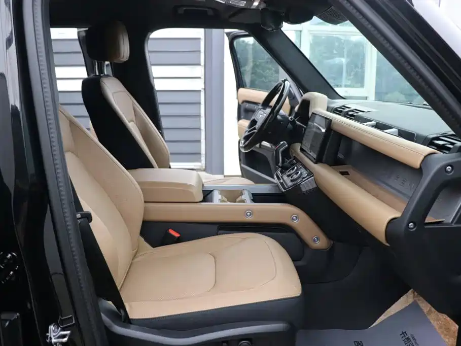 Land Rover Defender 2025 — фото 23
