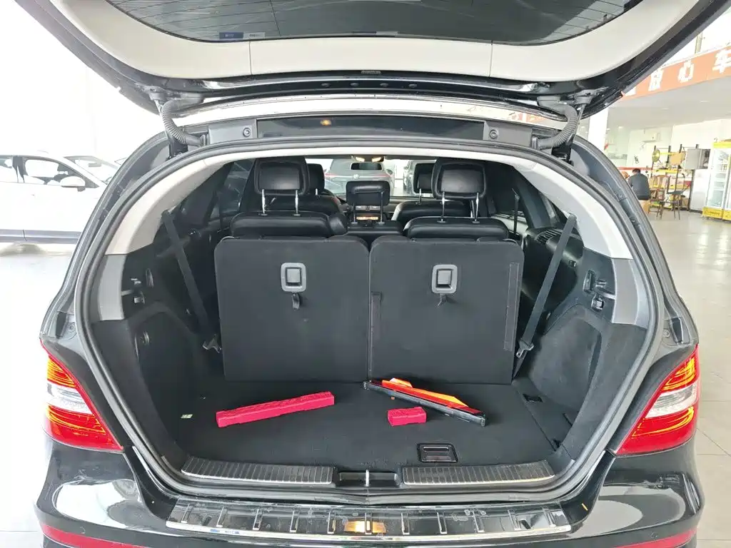 Mercedes-Benz R-Class 2017 — фото 15