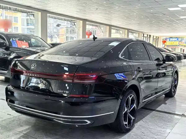 Volkswagen Passat 2024