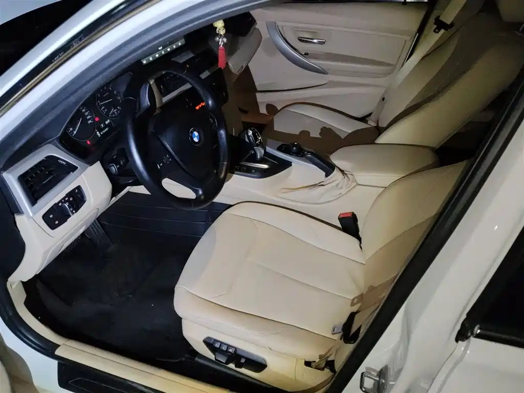 BMW 3 Series 2015 — фото 8