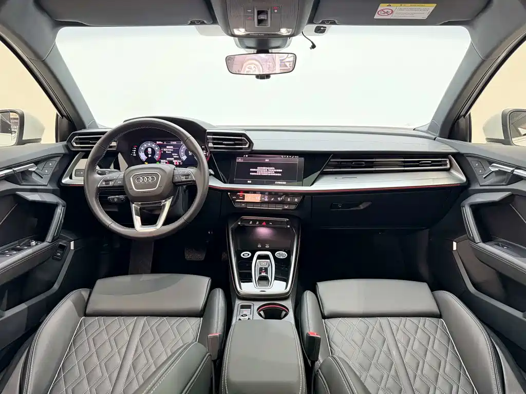 Audi A3 2025 — фото 13