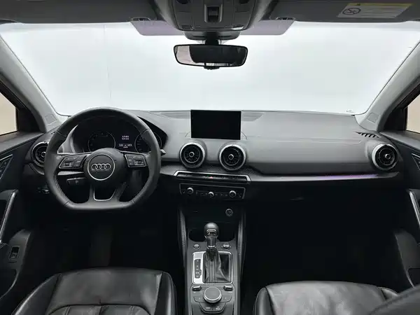 Audi Q2L 2022