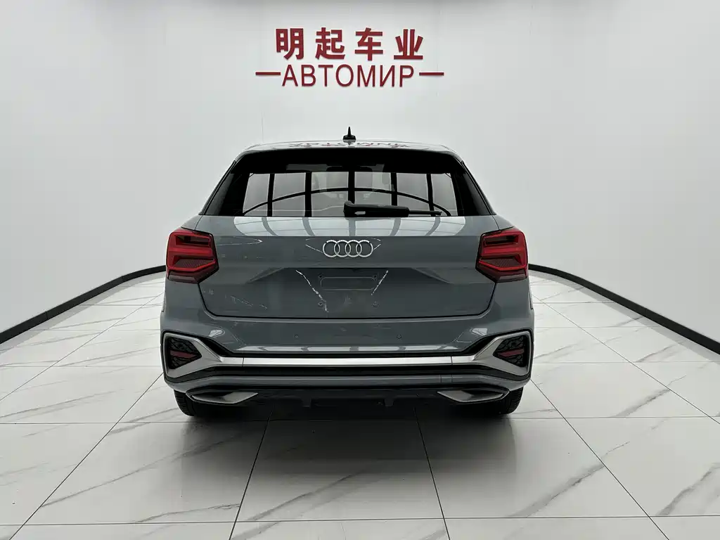 Audi Q2L 2022 — фото 10
