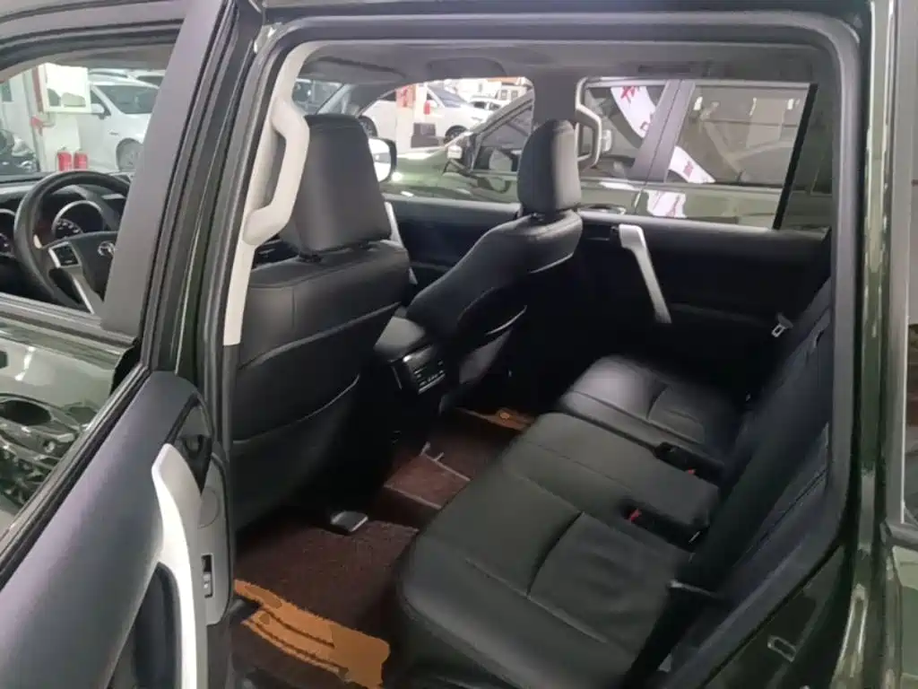 Toyota Prado 2017 — фото 17