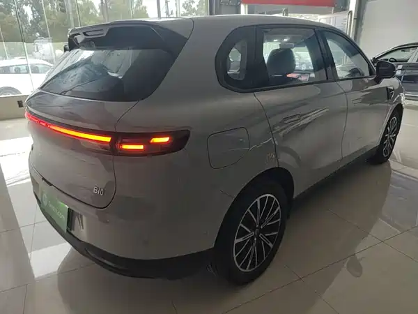 Leapmotor B10 2025
